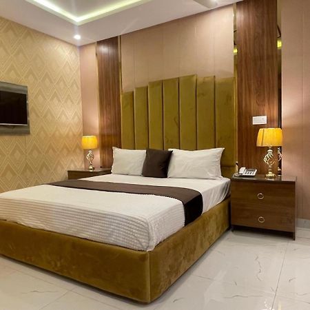 Hotel Croydon International Равалпінді Екстер'єр фото